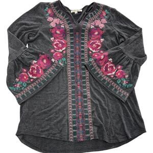 Andree by Unit Top Womens Small Floral Embroidered Boho Bell Sleeve Tunic Shirt